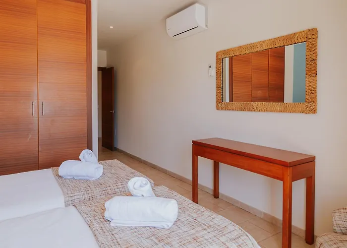 - Loli Villa Santo Tomás